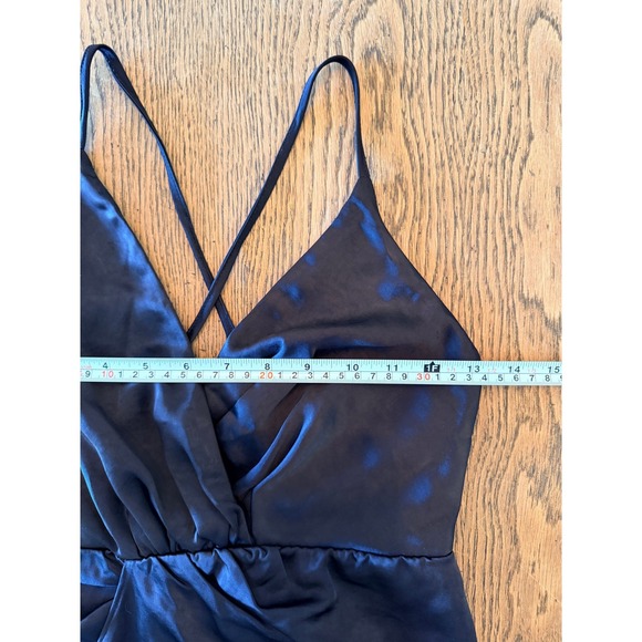 Black Twist Maxi Dress Showpo Jayne Twist Front Strappy Satin Gown Size 2 NWT - Picture 8 of 9